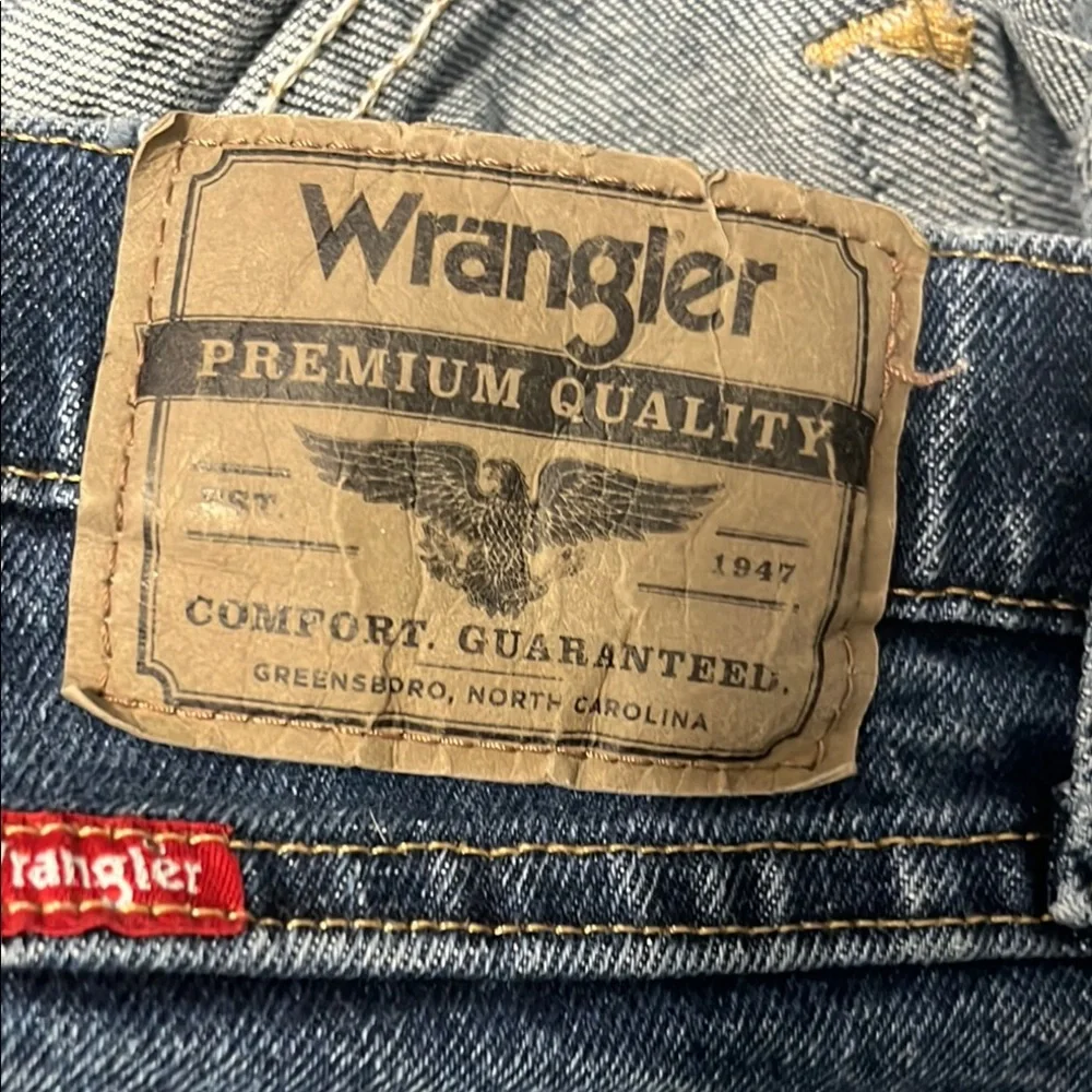 Wrangler Blue Relaxed Fit Jeans